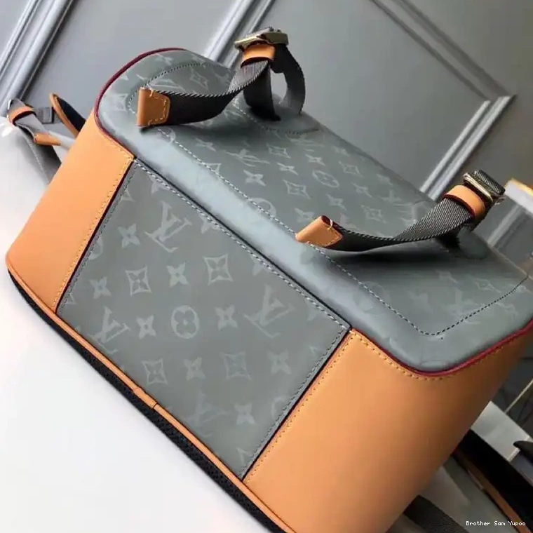 Brother Sam Yupoo 19T1L0644 Bags LV 0323
